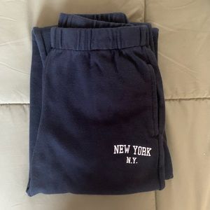 SOLD ON INSTA Brandy Melville Rosa New York NY Navy Sweatpants